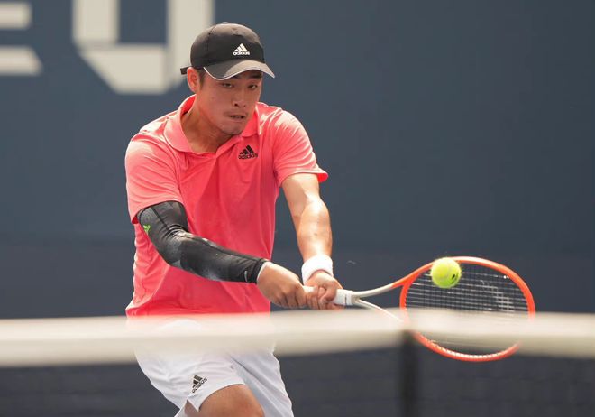 李磊因伤无 李磊因伤无