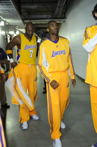 促使他更加 促使他更加